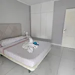 Paraiso Altemar, Duplex Americas 아파트